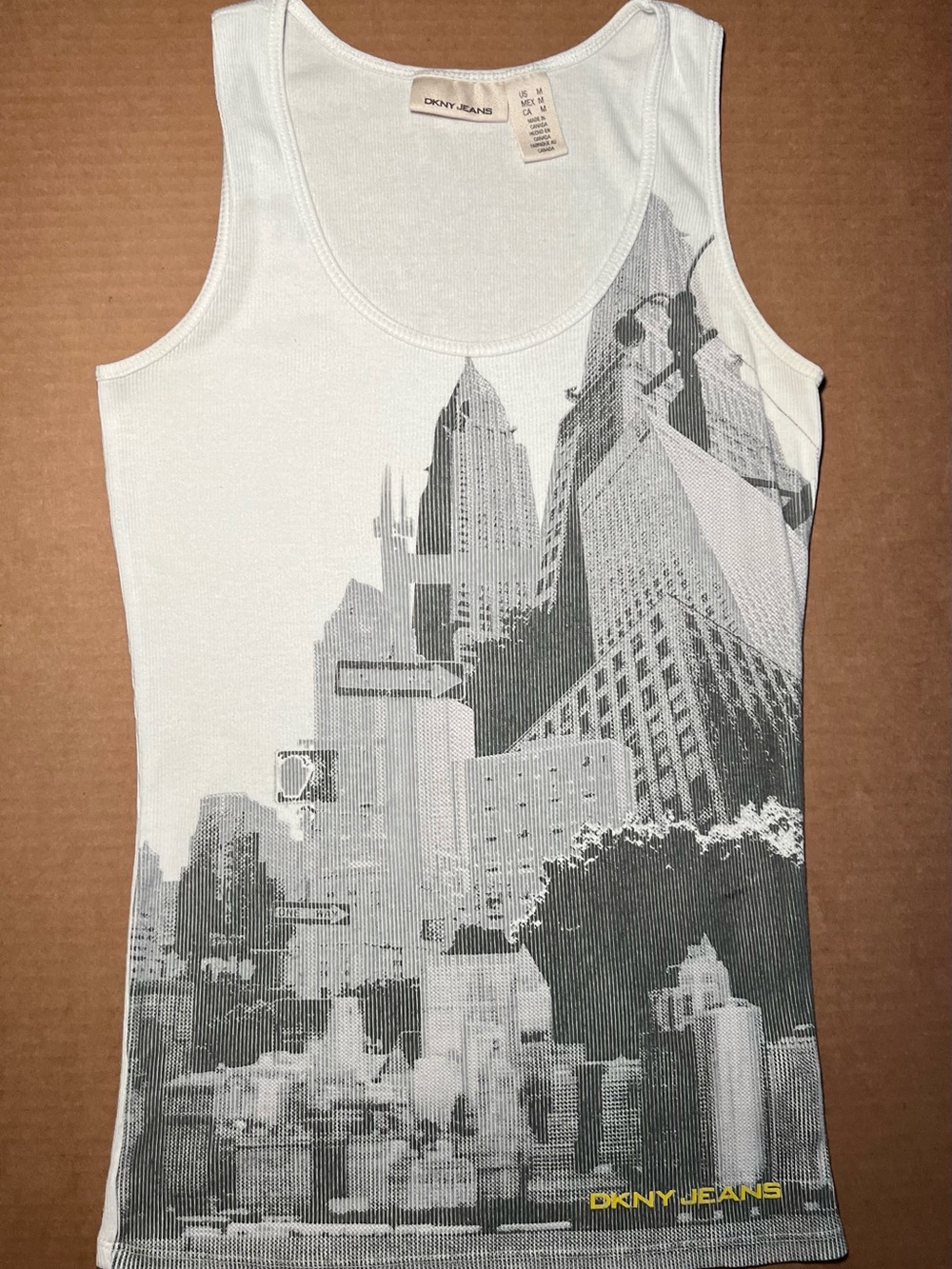 DKNY Jeans Women’s M Graphic Tank Top City Skyline Ribbed Y2K 2000s White Gray